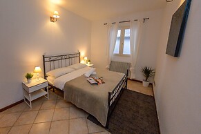 Pianello Charming Lake View