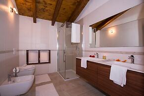 Villa Isola Verde (Main Villa)