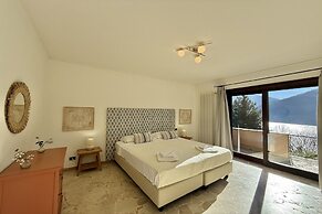 Villa Isola Verde (Main Villa)