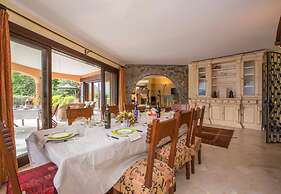 Villa Isola Verde (Main Villa)