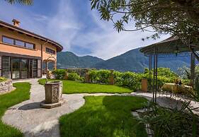 Villa Isola Verde (Main Villa)