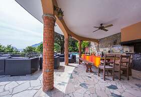 Villa Isola Verde (Main Villa)