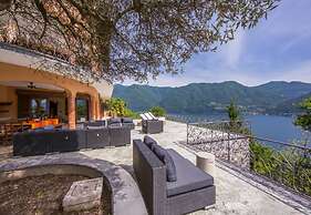 Villa Isola Verde (Main Villa)