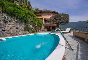 Villa Isola Verde (Main Villa)