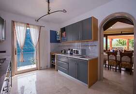 Villa Isola Verde (Main Villa)