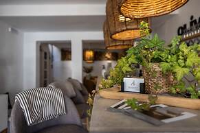 Olive & Ivy Guest House