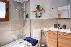 Olive & Ivy Guest House