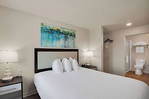 WaterWalk Extended Stay by Wyndham Charlotte - Arrowood