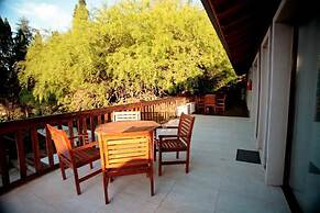 Blackstone Apart Boutique