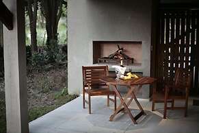 Blackstone Apart Boutique