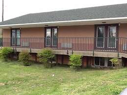 Caronoda Motel
