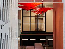 Henna Hotel Komatsu Ekimae