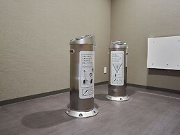 Henna Hotel Komatsu Ekimae