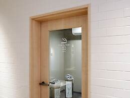 Henna Hotel Komatsu Ekimae