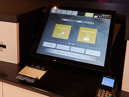 Henna Hotel Komatsu Ekimae