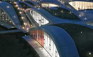 Henna Hotel Komatsu Ekimae