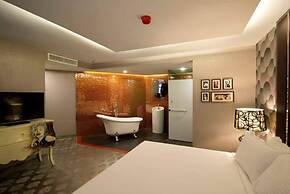 Maison Boutique Theme Hotel