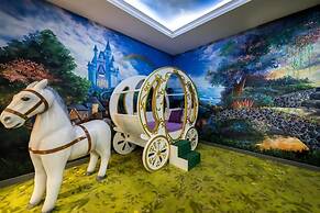 Maison Boutique Theme Hotel