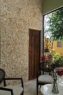Merida Downtown Casa Colonial Suite