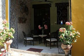 Merida Downtown Casa Colonial Suite