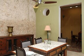 Merida Downtown Casa Colonial Suite