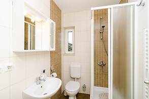 Cozy Duplex Apartment A1, Close to the Sunset Beach Near Dubrovnik