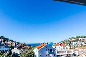 Cozy Duplex Apartment A1, Close to the Sunset Beach Near Dubrovnik