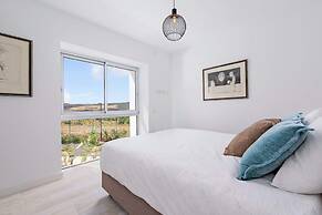 Alcazaba Lagoon, Brand New 2 bed Apartment