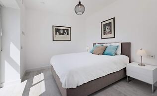 Alcazaba Lagoon, Brand New 2 bed Apartment