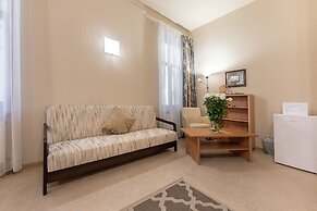 Room in Guest Room - Valensija - Family Room 2 Adults - 2 Children