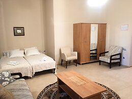 Room in Guest Room - Valensija - Family Room 2 Adults - 2 Children