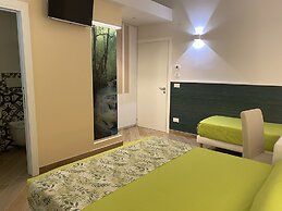 Room in B&B - Triple Room in B&b - a Stone's Throw From the sea