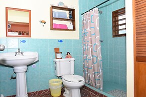 Room in B&B - Cancun Guest House 1