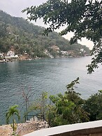 Fully Staffed, Beach Frontage Luxury Villa