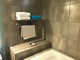 Fully Staffed, Beach Frontage Luxury Villa