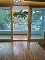 Fully Staffed, Beach Frontage Luxury Villa