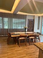 Fully Staffed, Beach Frontage Luxury Villa