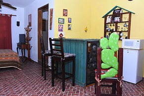 Room in B&B - Cancun Guest House 2