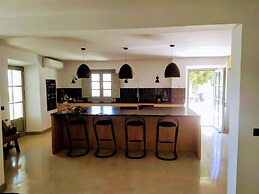 Exclusive Finca With Padel Court in Ronda - La Villa Magdalena