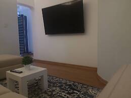 Room-private Room With Tv Polanco