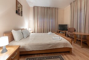 Room in B&B - Valensija - Apartment, 2 Adults and 2 Children