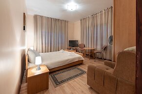 Room in B&B - Valensija - Apartment, 2 Adults and 2 Children