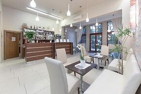 Room in B&B - Valensija - Apartment, 2 Adults and 2 Children