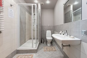 Room in Guest Room - Valensija - Large Suite Apartment