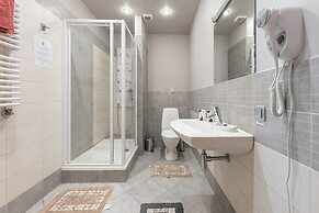 Room in Guest Room - Valensija - Large Suite Apartment