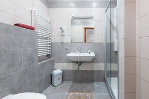 Room in Guest Room - Valensija - Large Suite Apartment