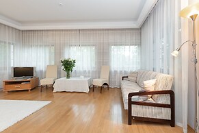 Room in Guest Room - Valensija - Large Suite Apartment