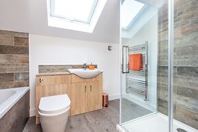 Immaculate 4-bed Cottage in Lincoln