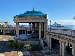 Lovely Seaside Apartment in Central Eastbourne
