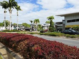 Blue Lagoon Lakeside Studio